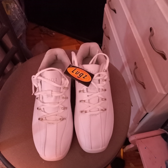 New - Picture 4 of 4